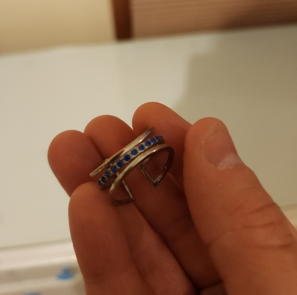 Ring - Picture 2 of 4